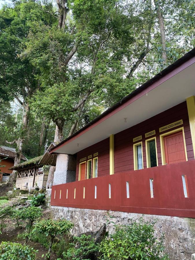 Laksana Rasa Resort Ciwidey Extérieur photo